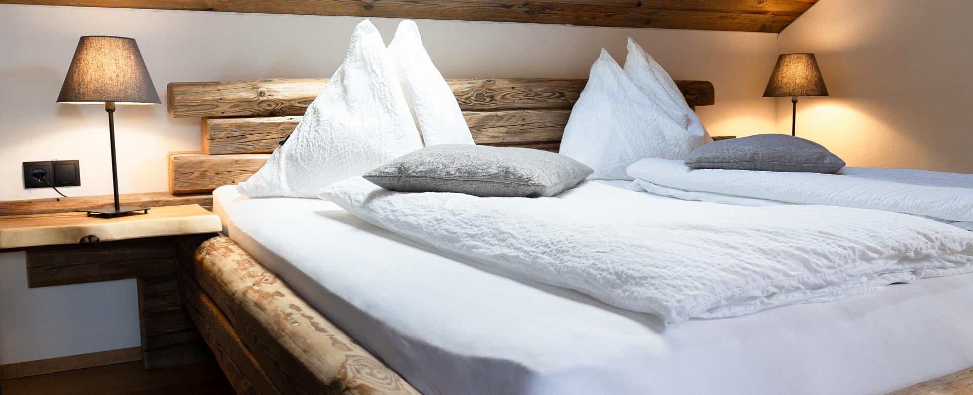 Huskys-6954 Huskys-6954