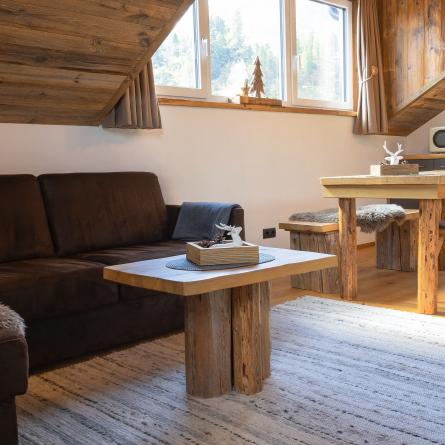 Huskys-6966 Huskys-6966